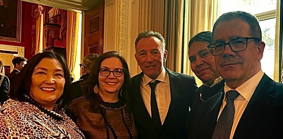 Koahnic honorees with Bruce Springsteen